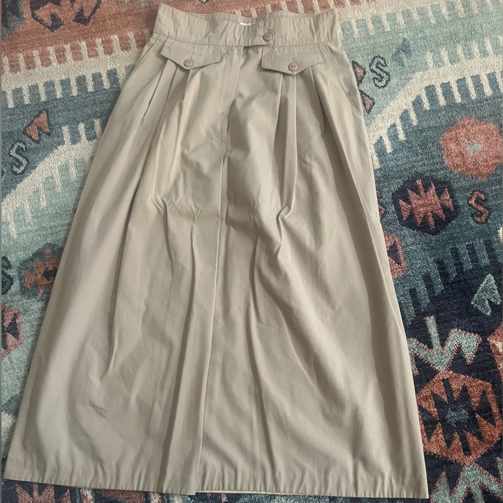 Tan mid-length skirt
